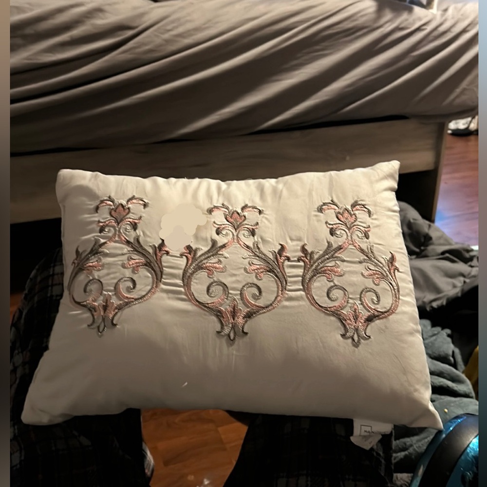 Mini bed pillow